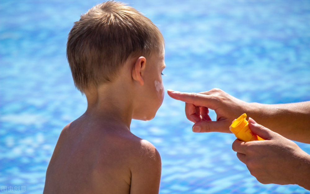 皮肤上凸起的“包”,不痛不痒是囊肿、结节?可能是这8种情况