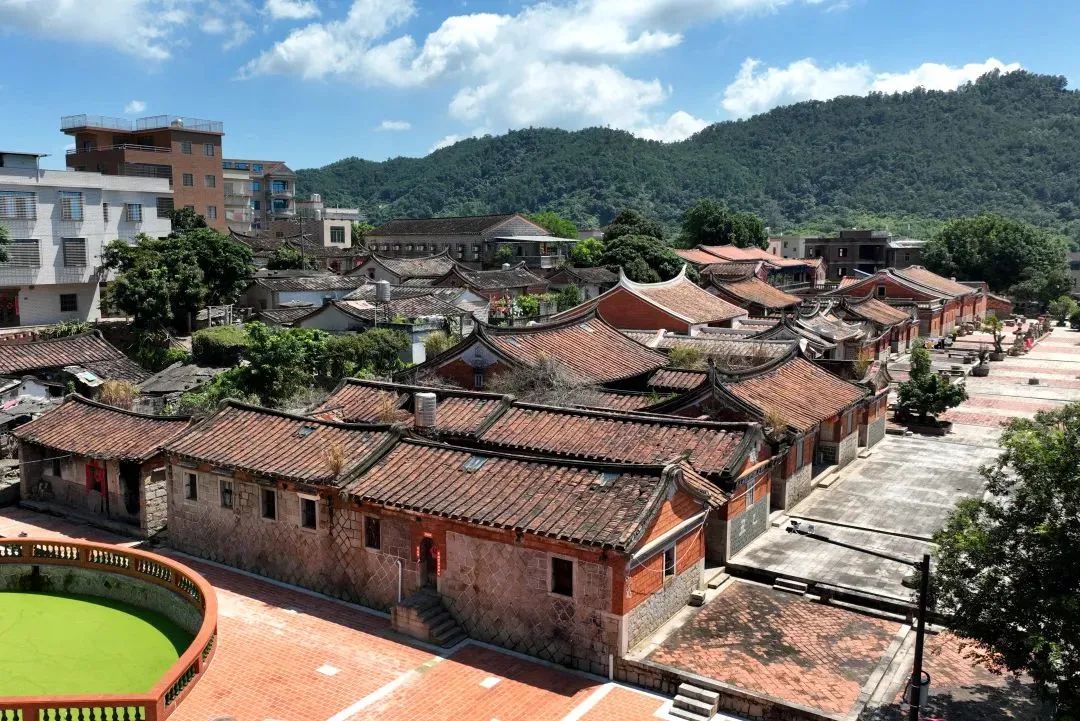 香港新晋的明星,现身厦门的香港明星