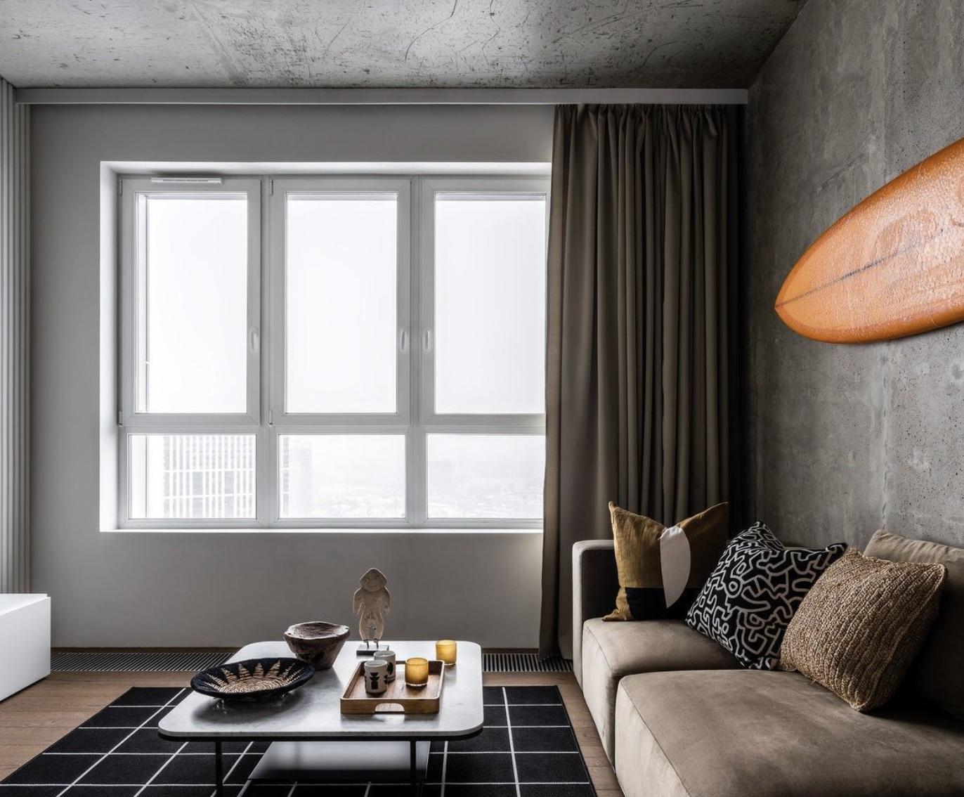 发现一位浙江男孩的家，因入住毛坯房爆红全网，灰墙灰地太舒服了