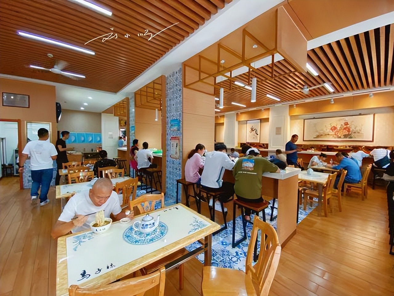 甘肃兰州最好吃的小吃,兰州牛肉面和兰州拉面到底谁好吃