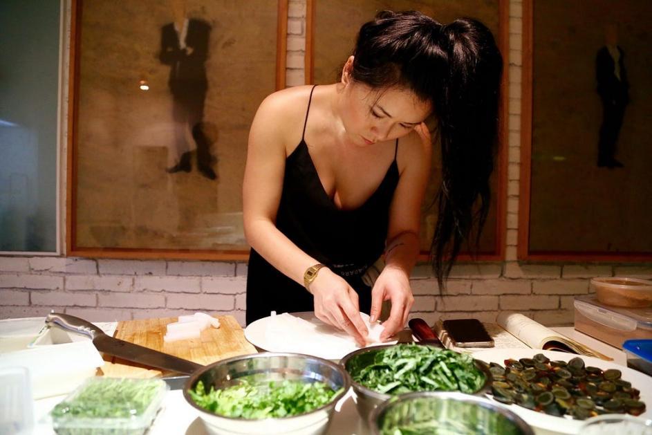 FlyByJing一年在海外卖出千万美金