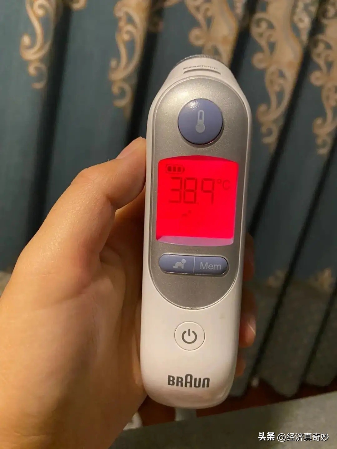 新冠发烧39.7是不是抵抗力弱,为什么之前新冠严重现在能自愈了