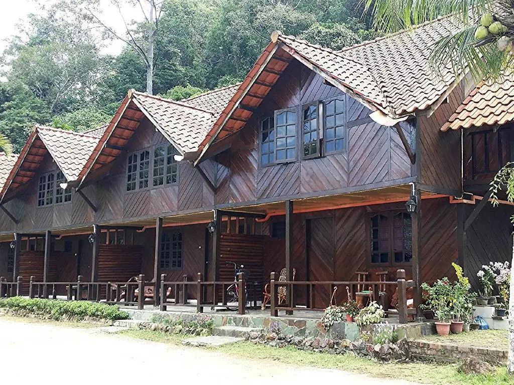 新加坡地下豪宅视频,新加坡富豪洋房