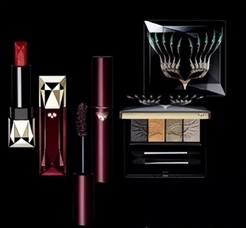 cpb臻选套装光耀星穹限定系列,cpb铂钻系列适合什么皮肤