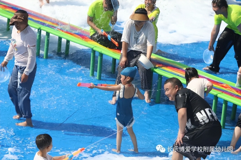 幼儿园夏季亲子游园会,开学亲子游园活动幼儿园