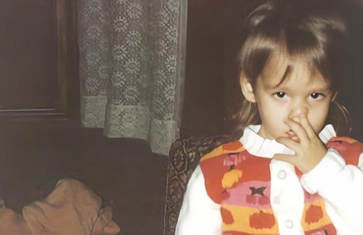 杰西卡·阿尔芭：19岁爆红全网，24岁嫁导演生三娃，如今身价92亿