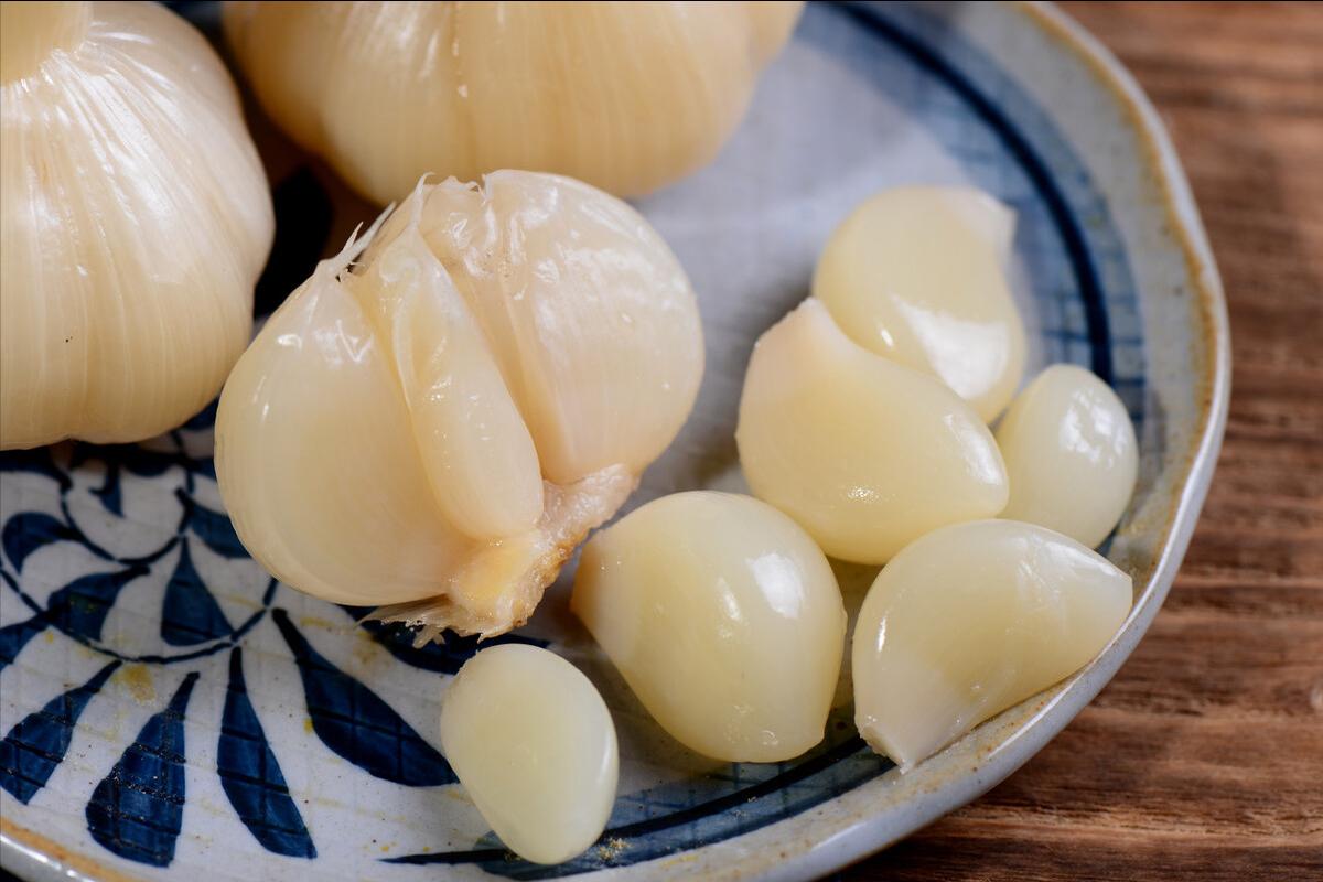 腌糖蒜的正确做法要兑水吗,怎么腌糖蒜好吃还不坏