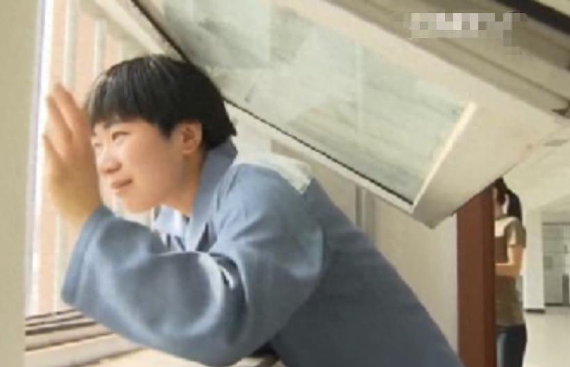 妻子忍受不了家暴最终选择了反抗,妻子忍受不了丈夫的家暴开始反击