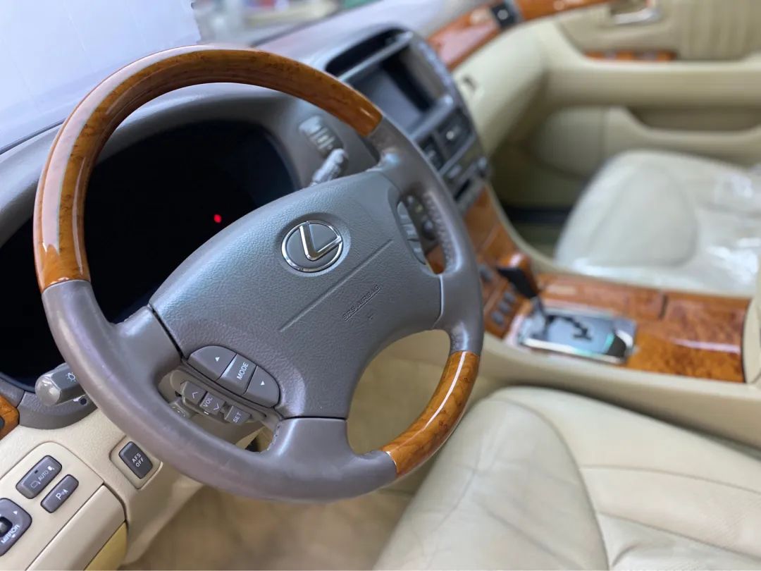 雷克萨斯ls430翻新修复,雷克萨斯ls430老车翻新作业