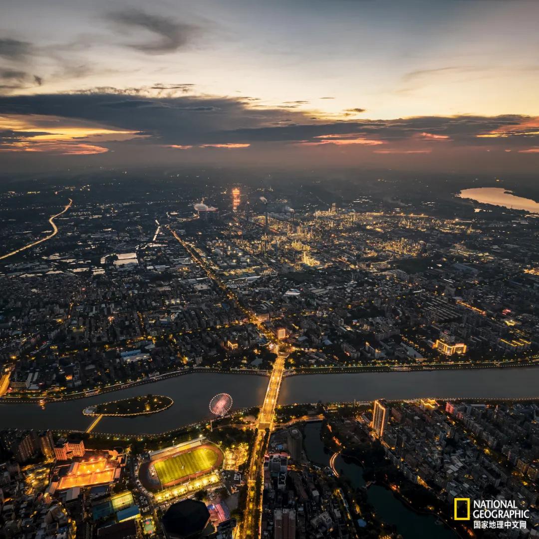 国家地理中文网英文,国家地理中文网在哪里