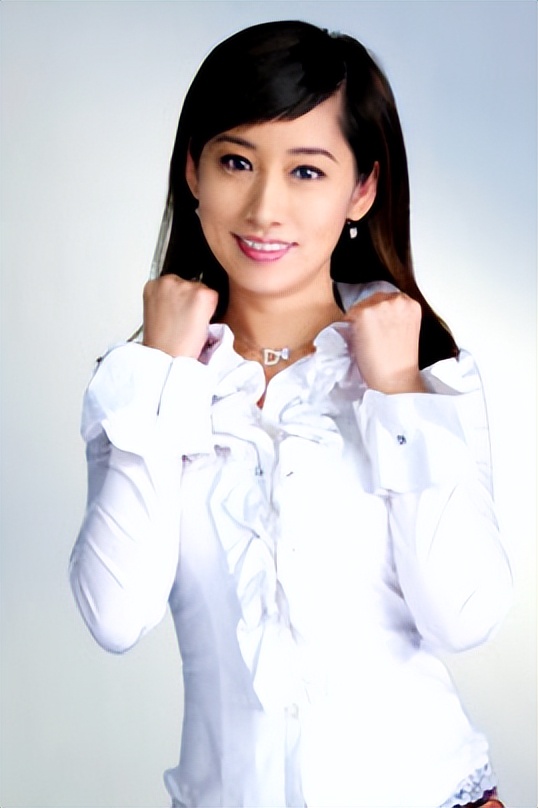 院长在宾馆给女主播治痔疮,某院长给网红治疗痔疮