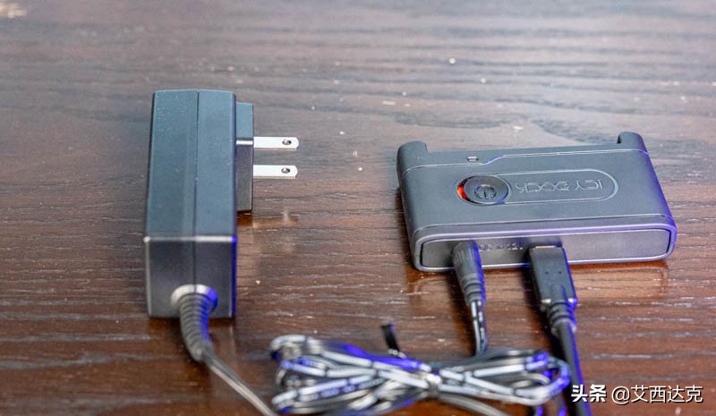 ICYDOCK艾西达克EZ-AdapterExMB931U-1VBU.2转USB3.2Gen2评测