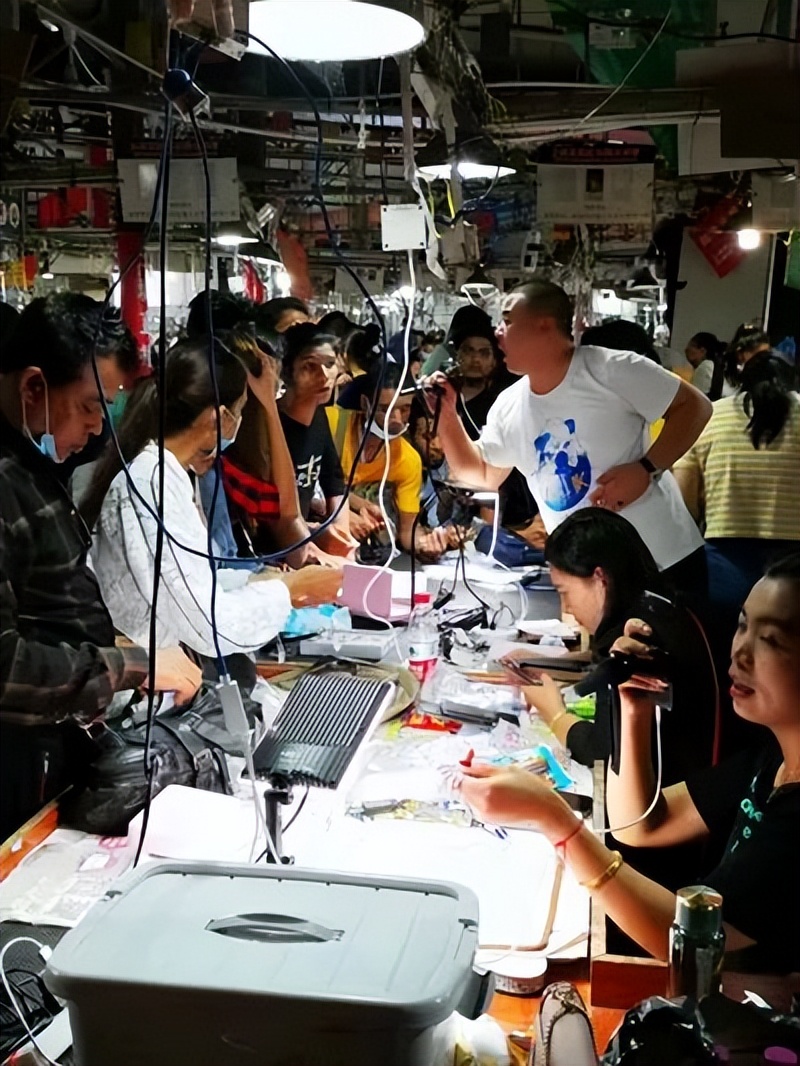 翡翠的水到底是个什么东西,翡翠的水说的是清透度吗