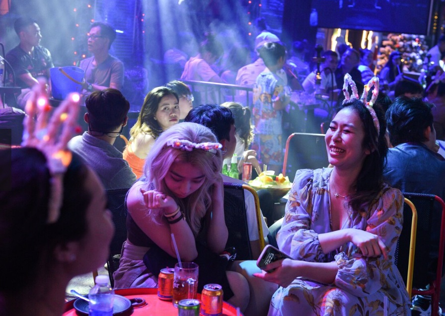 越南最繁华的城市街景,越南老街与芒街哪个城市繁华