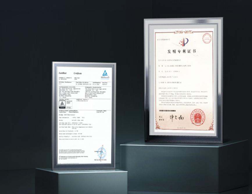 用TCLS12金标剧院电视观影,家中客厅秒变3D影院