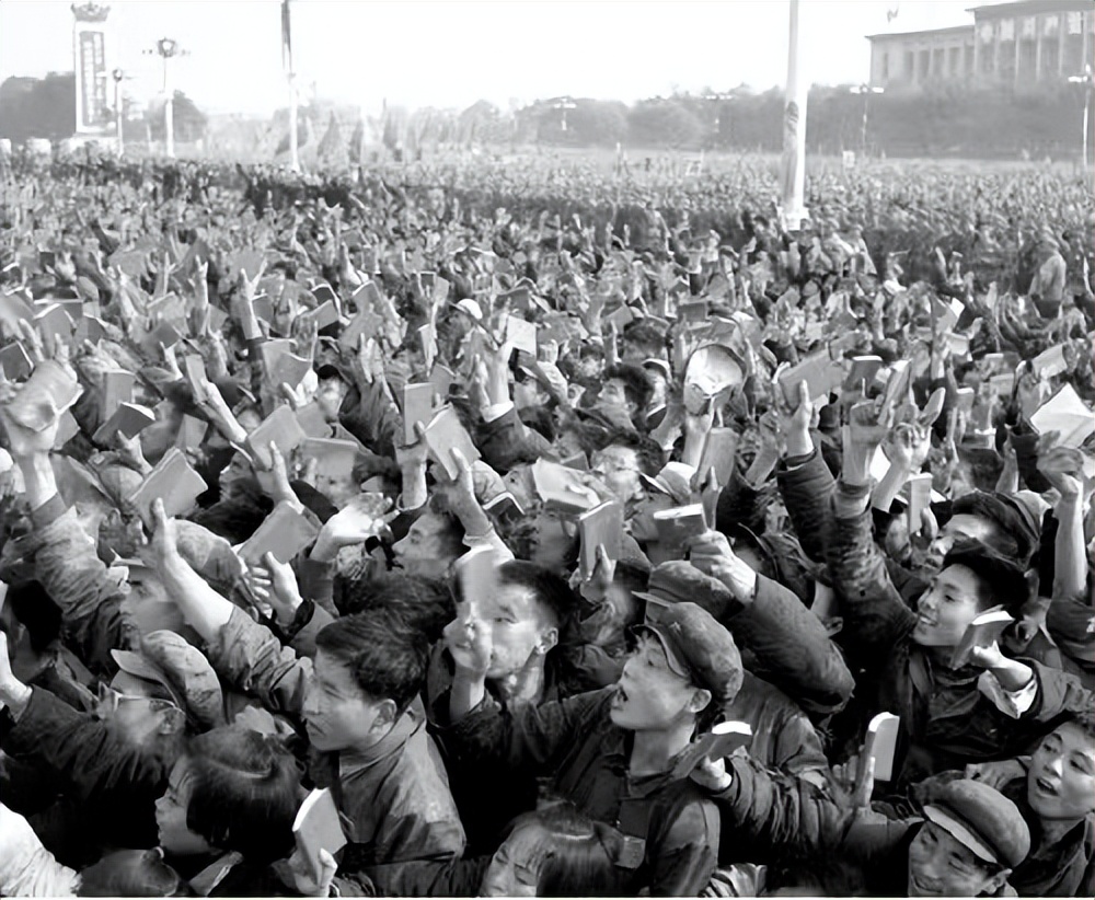 越南将转向中国？亲中派武文赏当选越南国家主席，*美亲**派败局已定