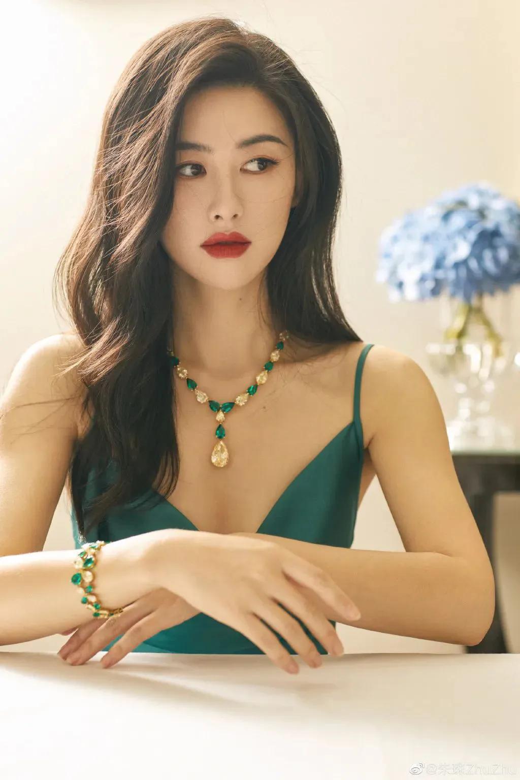 闊╅洩绾㈠啗,闊╅洩鏄摢浣嶅悕浜虹殑鍚庤