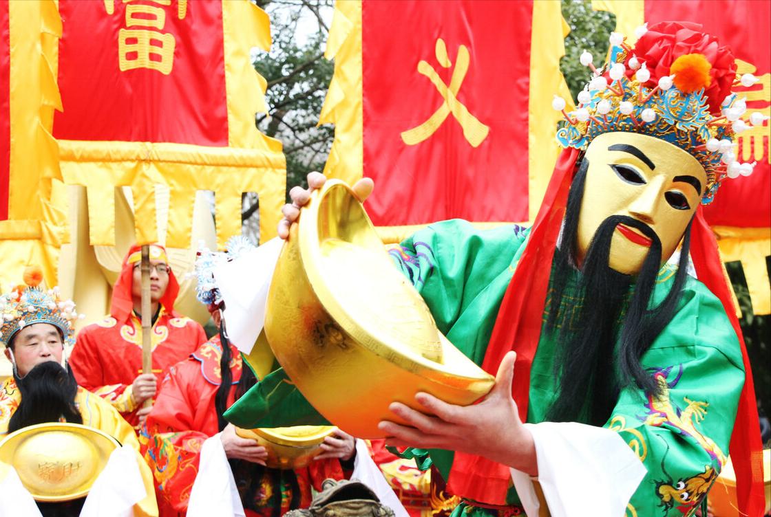 正月初五先送穷神还是先迎财神,初五迎财神为什么要说破财神