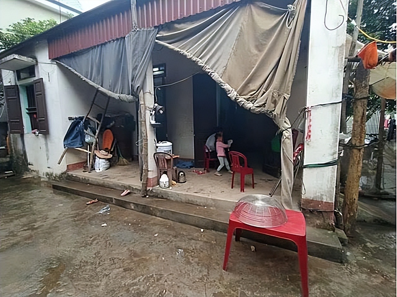 22岁越南姑娘嫁广西48岁大叔,18岁越南姑娘嫁72岁老公