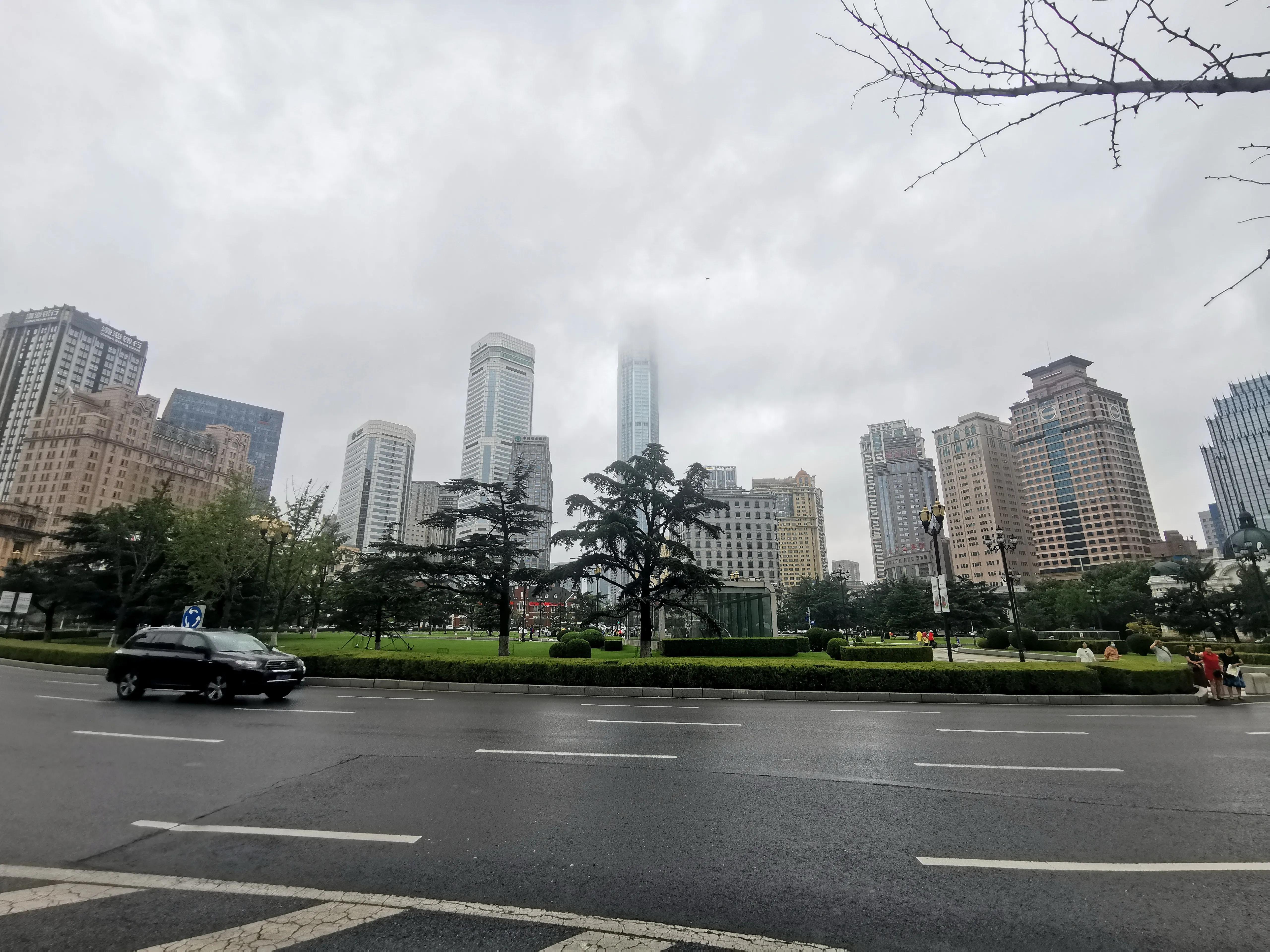 中山广场大连老视频,大连中山广场百年沧桑