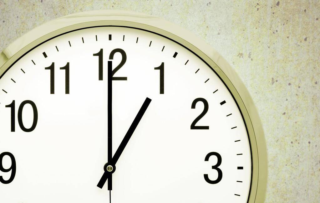 陈醋大蒜盐一起泡可以治疗脚气吗,白醋和生姜能治脚气吗