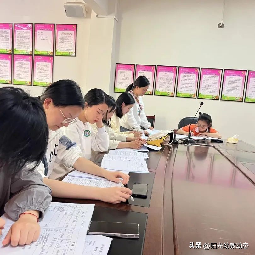 3到7岁足球游戏教案,足球游戏打鸭子教案