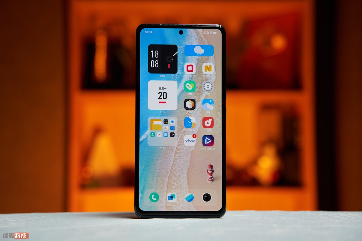 iqooneo5和iqooz5哪个好,iqooneo5s深度评测