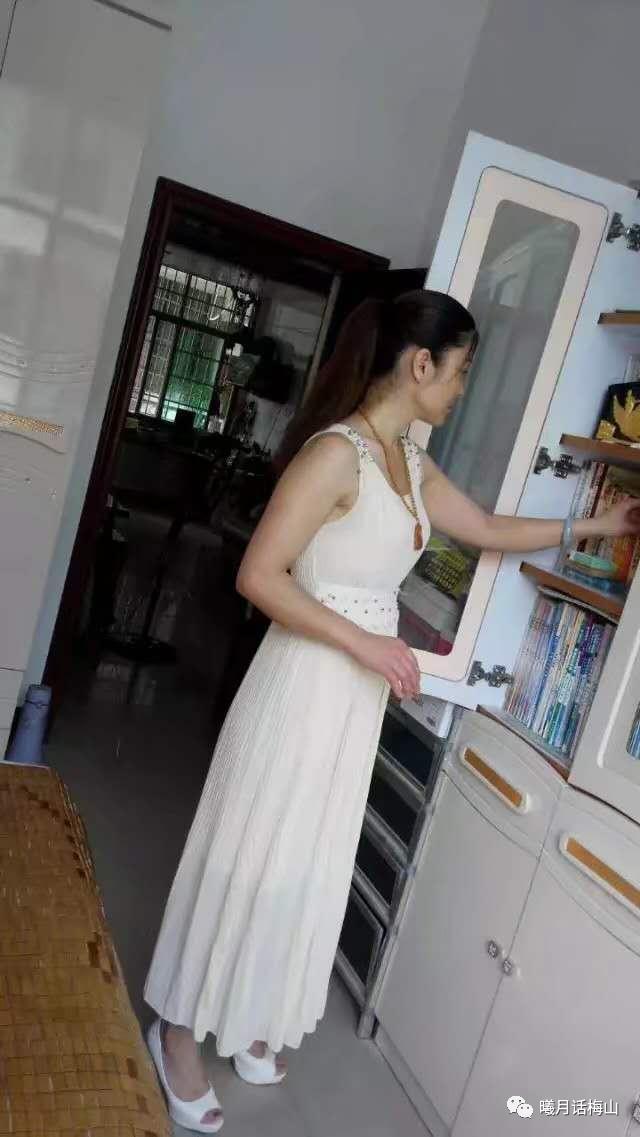 一首《触碰》勾起凤儿多少伤心往事！可山盟虽在，锦书难寄