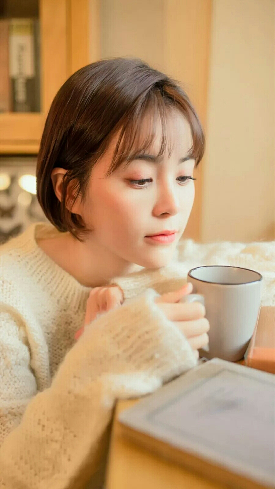 怎么和别人沟通聊天技巧和幽默,找女生聊天应该聊些啥