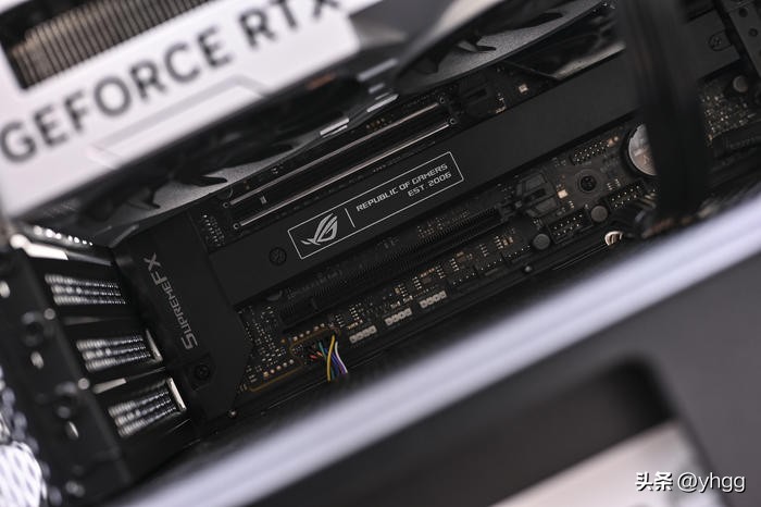 低调实用中塔——ROGZ690HERO+影驰4070Ti+银欣FARAB2装机展示