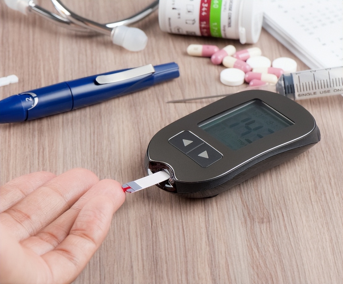 脖子上有丝状疣和皮赘怎么办,丝状疣和丝状皮赘怎么区别