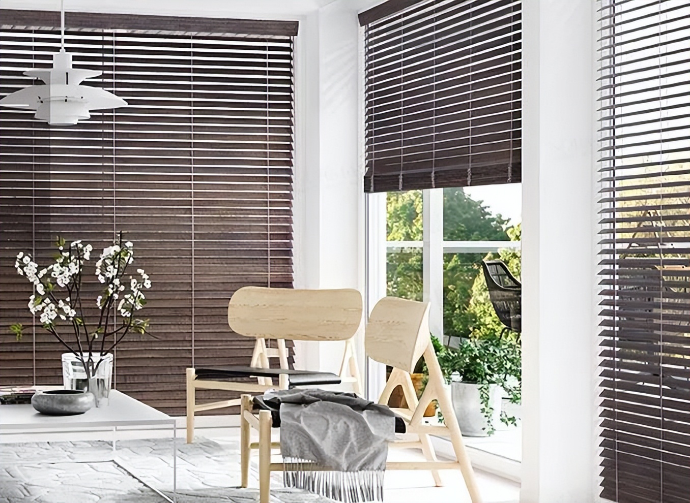 7人竹帘厂起步,带着一只皮箱跑世界,变身为全球第2大窗帘公司