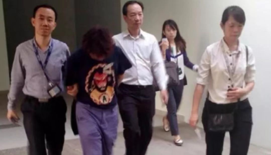 江苏南京19岁少年骗40岁富婆,男子靠吃软饭骗到富婆2亿遗产