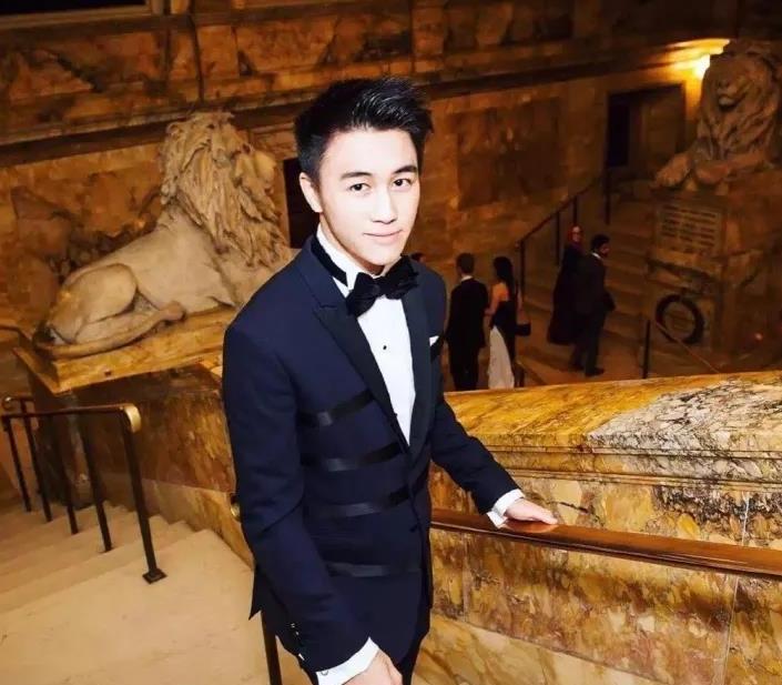 何猷君豪门之争,任正非的女儿姚安娜和何猷君