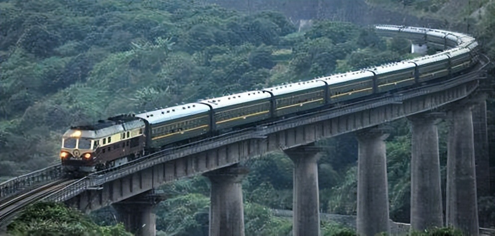 张朝阳是富二代吗,张朝阳很有钱但更痛苦