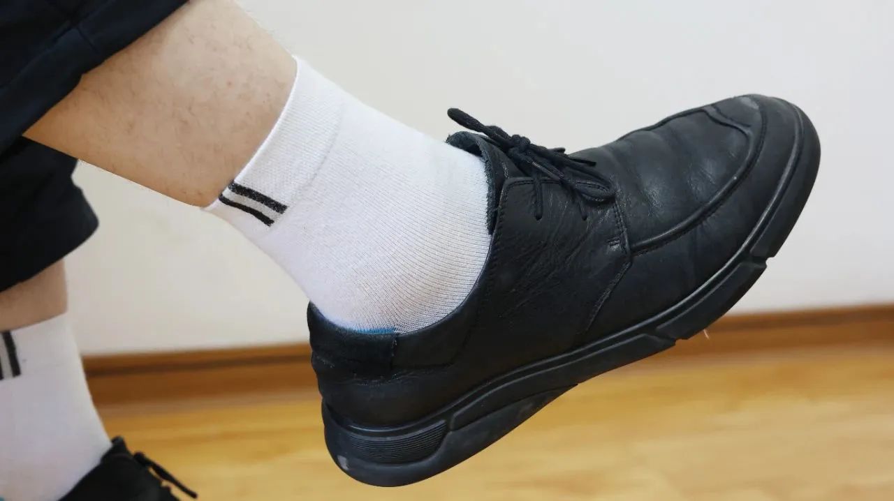 足癣怎么治疗能根除,足癣怎么治才能彻底根除