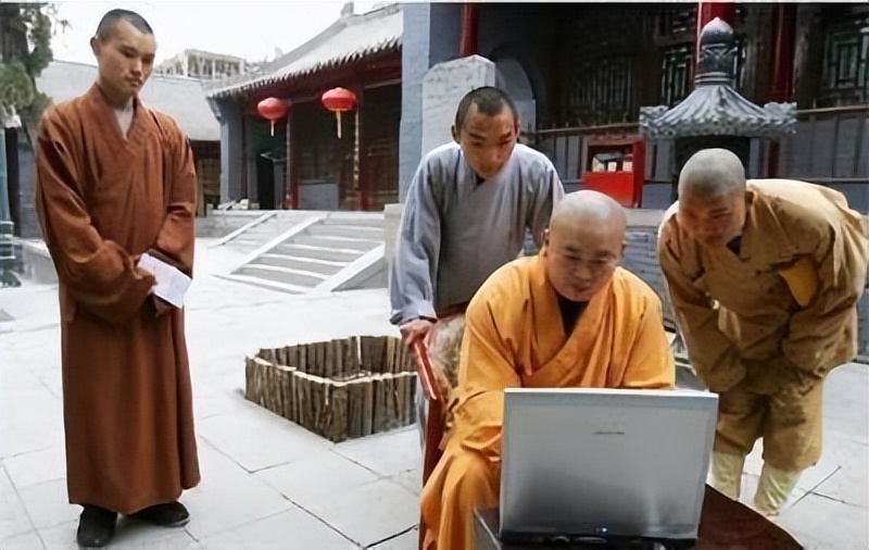 穿袈裟的老板释永信,释永信商业帝国