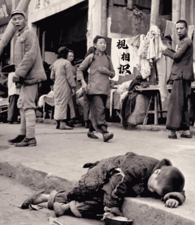 日本军日记：部下玷污了花姑娘，她在夜晚用剪刀愤怒剪断皇军*体下**