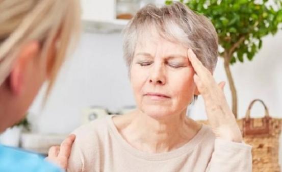 脑溢血发作前有哪些征兆,脑溢血前有十大信号记住了能救命