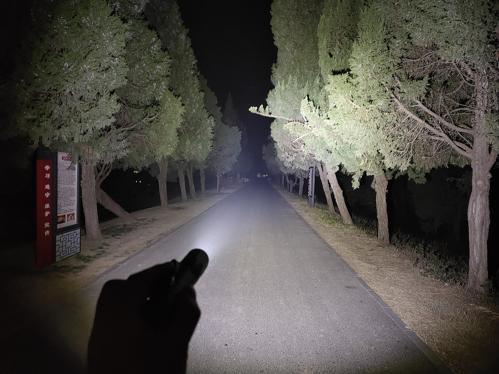 纳丽德e52c手电测评,纳丽德e52手电