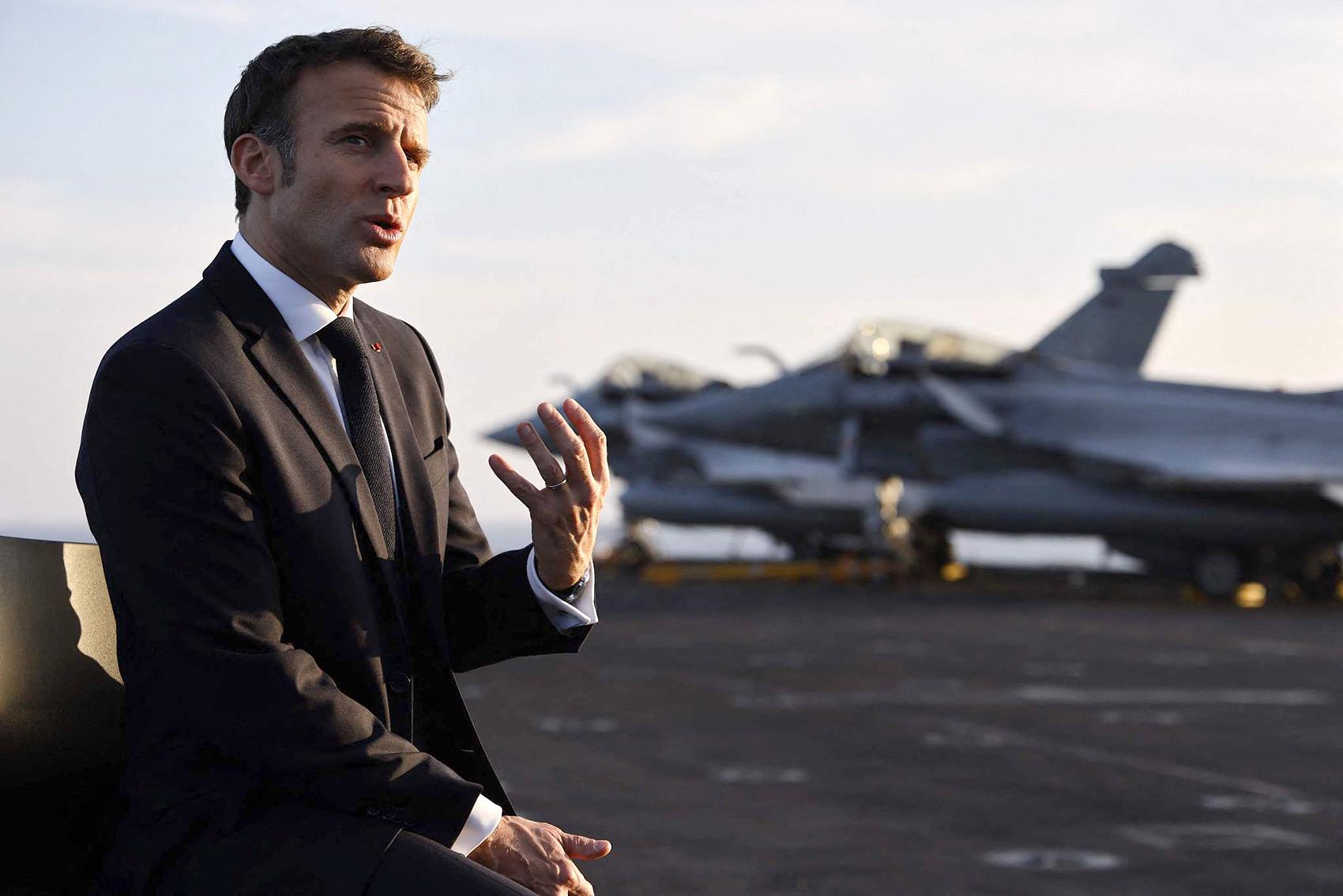 中方祝贺拜登美国的反应,美大国对拜登的态度