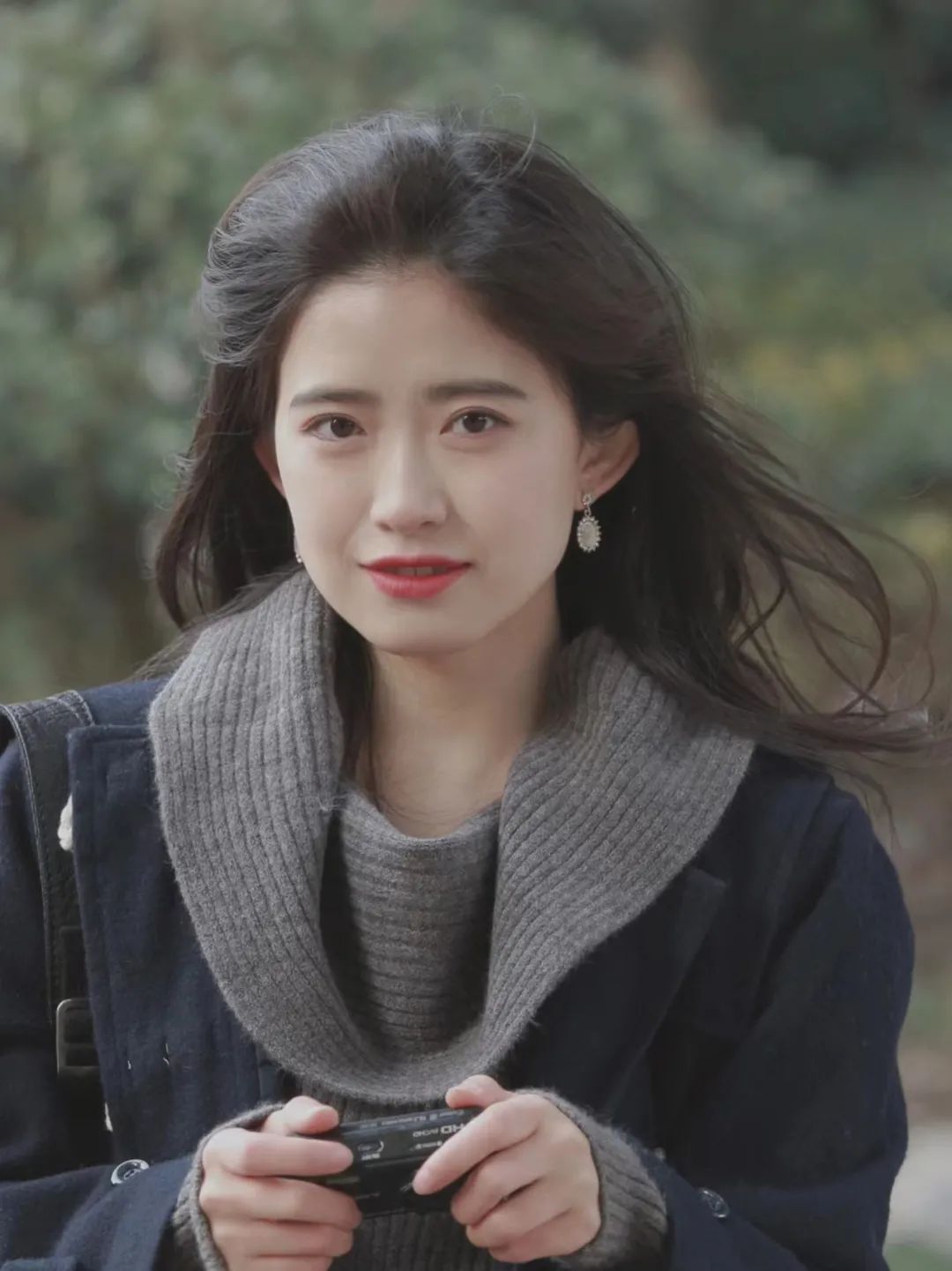 不知道自己的脸型适合戴哪种款式,长脸型耳环项链配饰