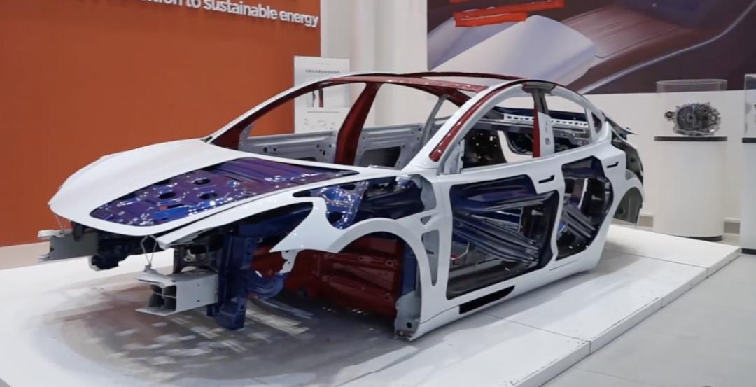 特斯拉又失控导致一死两伤,特斯拉又现失控门