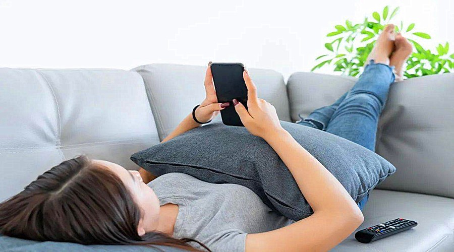 来钱太快！00后女孩“试药”3天赚9000元，躺赢还是赌命？