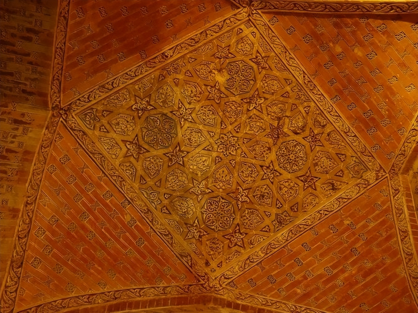 欧洲建筑的穹顶结构,古罗马穹顶建筑属于什么风格