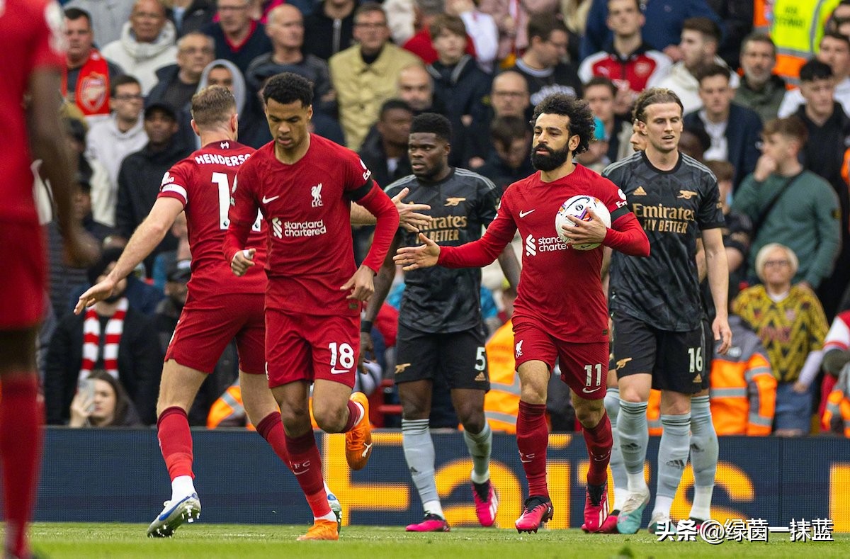 利物浦3-0萨拉赫罕见亮肌肉,天王山之战萨拉赫