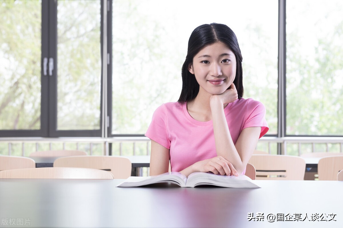 体育教师年度述职报告2020,农村小学校长年度考核述职报告