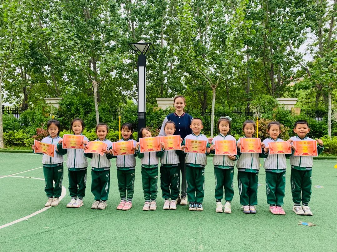 足够精彩校园足球联赛火热进行中,足够精彩幼儿足球嘉年华