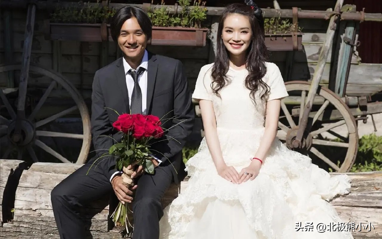 献身大佬一脱成名，私交混乱又当又立，“硬盘女神”舒淇现形记