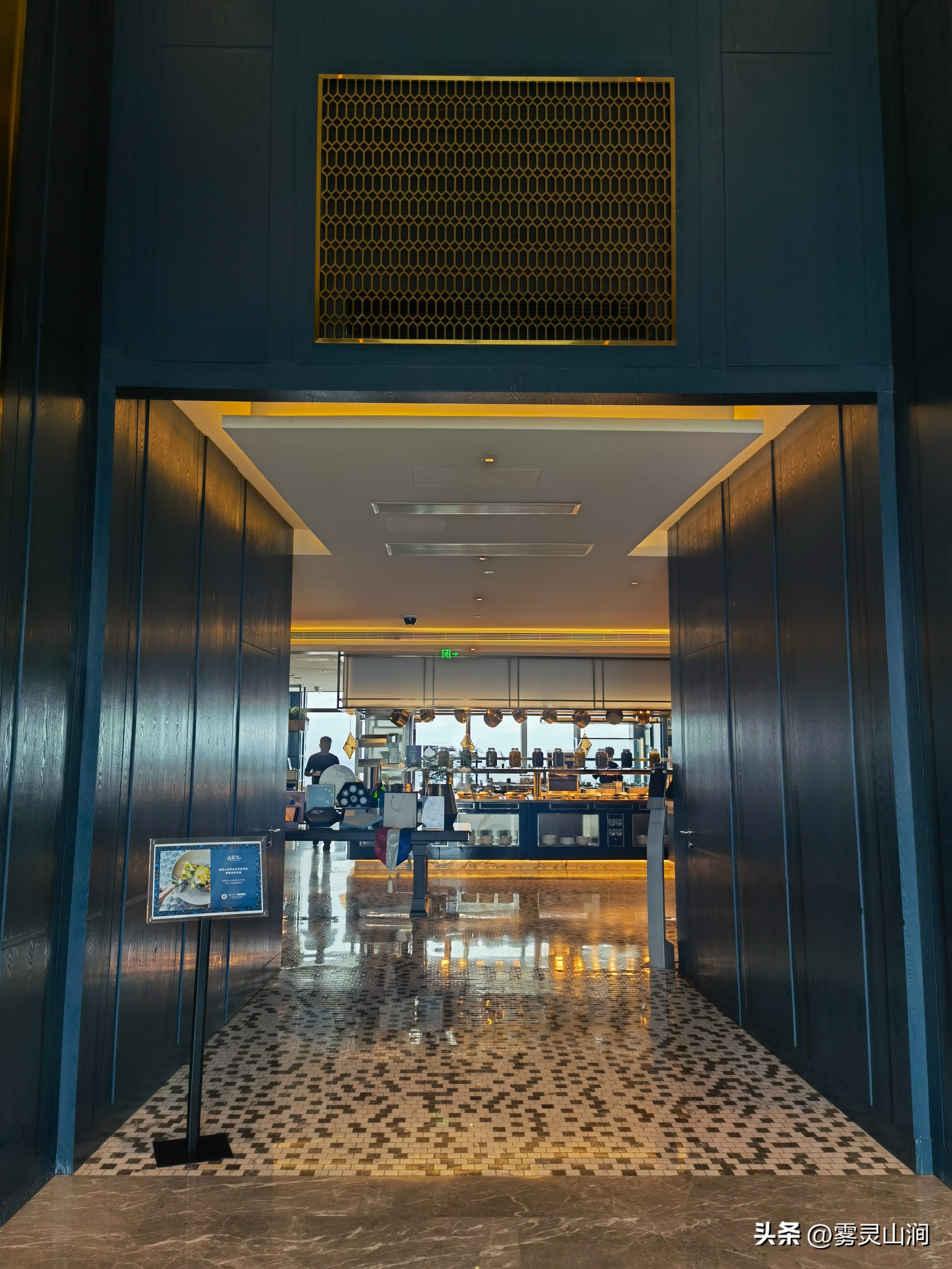 佛山罗浮宫索菲特酒店夜景,佛山罗浮宫索菲特酒店的布局亮点